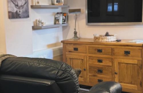 Denstone Apartment | Christmas Cottage