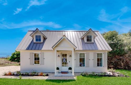 Brenham House | Christmas Hill Cottage B