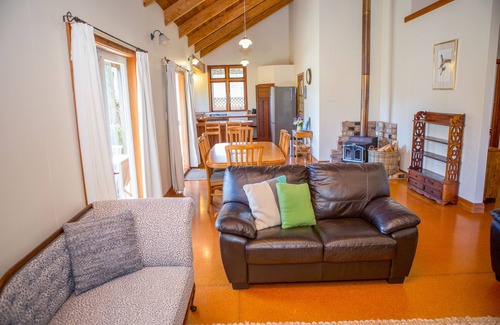 Hahei Cottage | Church Accommodation