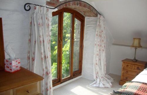 Harberton Bed & Breakfast | Church Barn