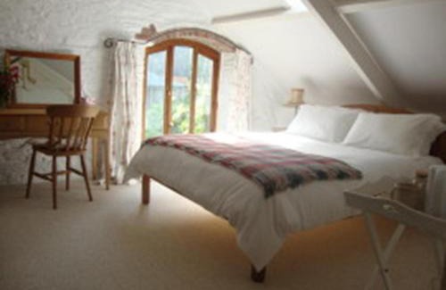 Harberton Bed & Breakfast | Church Barn