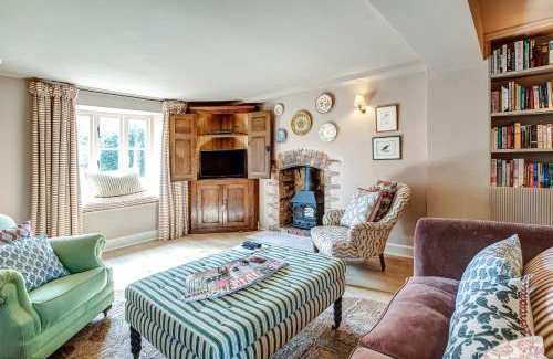 Whichford House | Church End Cottage