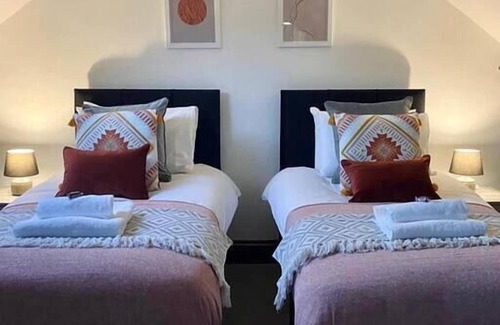 Cwm Frwd Oer Apartment | Church Heights by Flying Stays