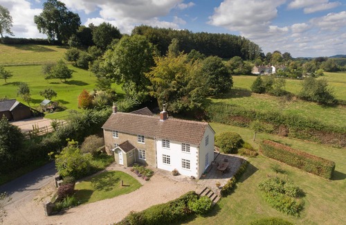 Ebbesborne Wake Cottage | Church View
