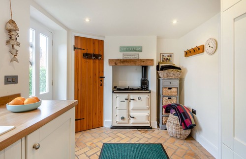 Heacham House | Church View-Heacham - Two Bedroom House, Sleeps 3