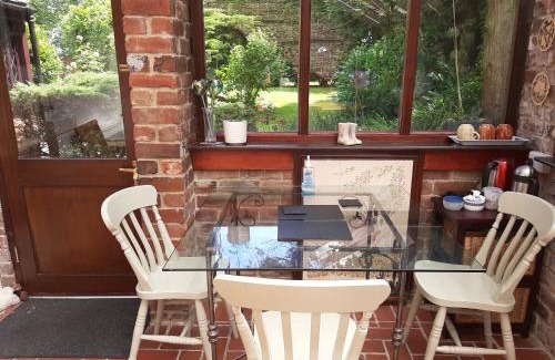 Hardstoft Bed & Breakfast | Church Villa B & B