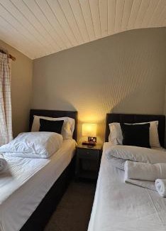 Churchill House | Churchill Lodge