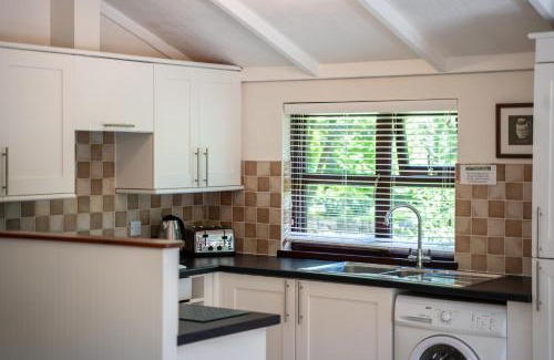 Carnon Downs Cabin | Chycara