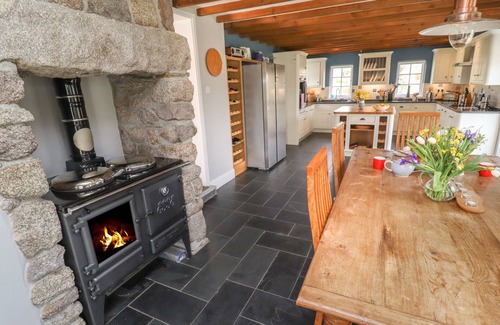 Carnon Downs Cottage | CHYGOWLIN HOUSE, pet friendly, luxury holiday cottage in Truro