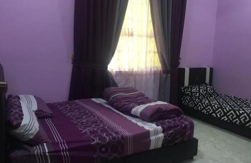 Kampung Gong Kempas House | Cikgu CTZ Homestay (B)