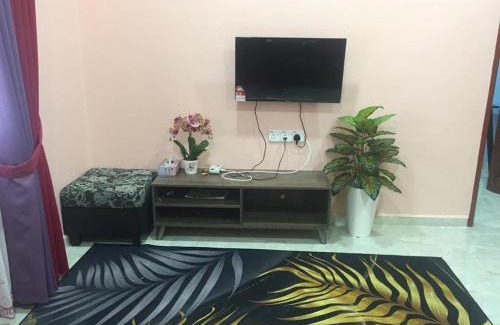 Kampung Gong Kempas House | Cikgu CTZ Homestay (B)