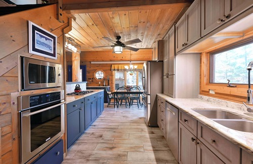 Minong Cabin | Circling Skies Lakeside Lodge - beautiful cabin on the Minong Flowage