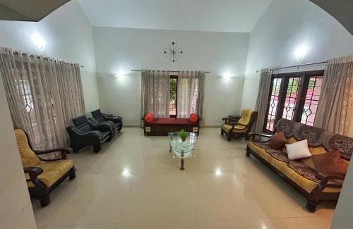 University of Kerala Senate House Campus Villa | Citadel Luxury Villa Trivandrum-Just 5 Km to Railway Station & 5 Min to Padmanabha Swamy Temple
