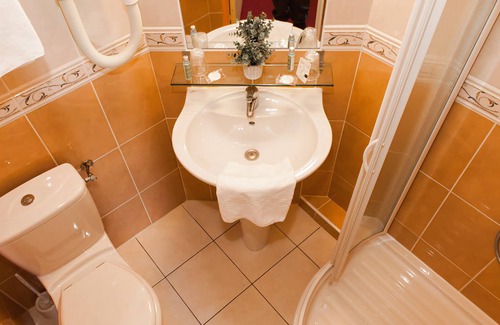 Bourg-Achard Hotel | Citotel Armony Hotel