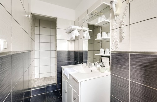 Le Bourg Hotel | Citotel Du Midi