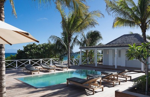 Toiny Villa | Citron Vert (1/3 Rooms)