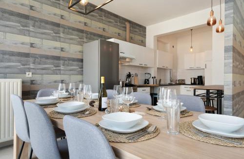 Hasselt Apartment | City apartment 3 BEDROOM, KITCHEN, WIFI, WORKSPACE, COFFEE, Central