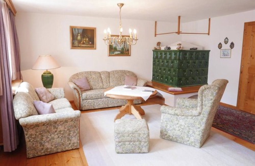 Hallein Apartment | City apartment Franz up to 6 persons Hallein near Salzburg