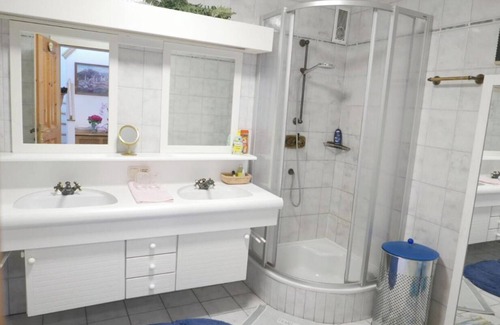 Hallein Apartment | City apartment Franz up to 6 persons Hallein near Salzburg