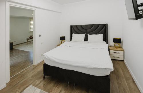 Resita Apartment | City Center Accommodation 211