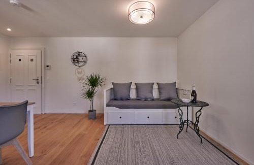 Unterseen Apartment | City Center Apartment with Mountain View