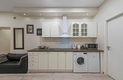 Kaunas Apartment | City Centre 3 BD Apartment by Hostlovers