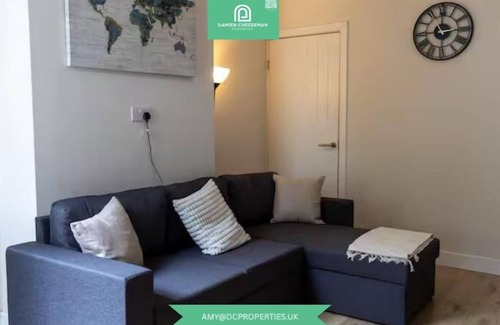 Coventry House | City Centre|4 Bed |Free Parking