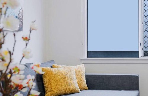 Kangaroo Point Apartment | City Centre Comfort - Your Home in Vibrant Brisbane