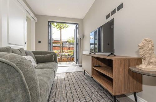 Holbeck Apartment | City Centre Deluxe with amazing Garden Terrace Pass the Keys