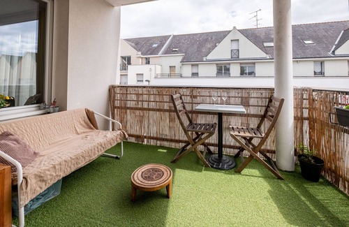 Quai de la Fosse Apartment | City centre family flat with terrace