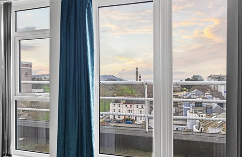 Barbican Apartment | City centre Penthouse - long stays - big discounts