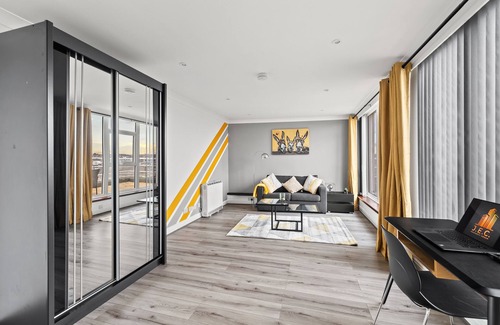 Barbican Apartment | City centre Penthouse - long stays - big discounts