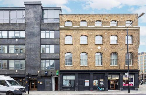 Spitalfields House | City Chic Apartment Steps From Liverpool Street