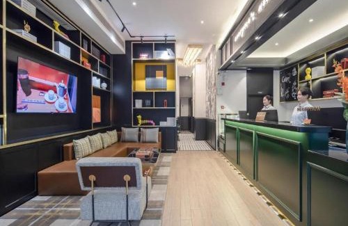 Lingshan County Hotel | City Comfort Premier Hotel Qinzhou Lingshan Traditional Chinese Medicine Hospital Gymnasium
