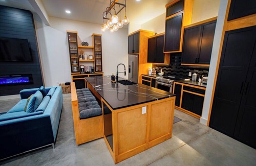 Oklahoma County House | City Escape by ReTreat OKC