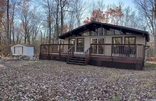 Jim Thorpe Ski Chalet | City Escape: Cozy 2 bedroom Chalet in Jim Thorpe