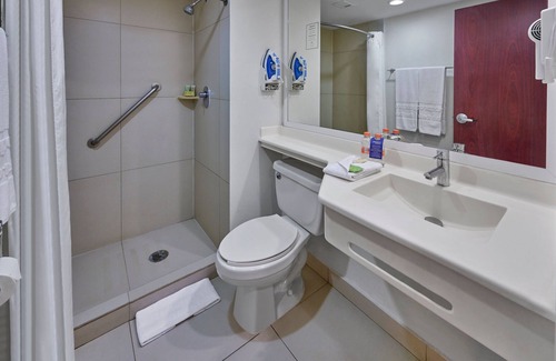 Lazaro Cardenas Hotel | City Express by Marriott Lazaro Cardenas