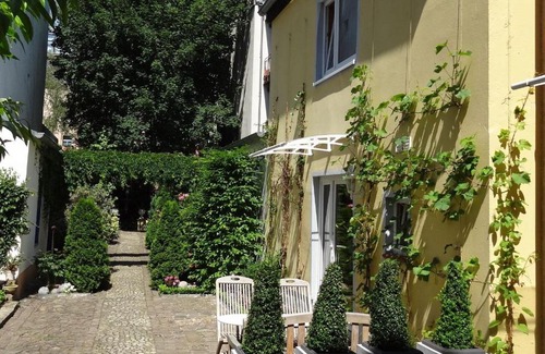 Outer Neustadt Apartment | City-Ferienwohnungen-Dresden - zentral gelegen im Haus Louisenstrasse 11 - Dresden-Neustadt