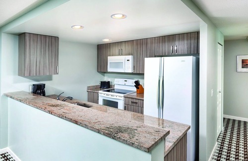 Inner Harbour Resort | City has too much to offer !