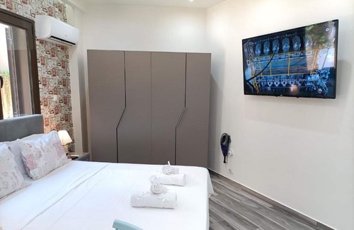 Kypseli Apartment | City Oasis