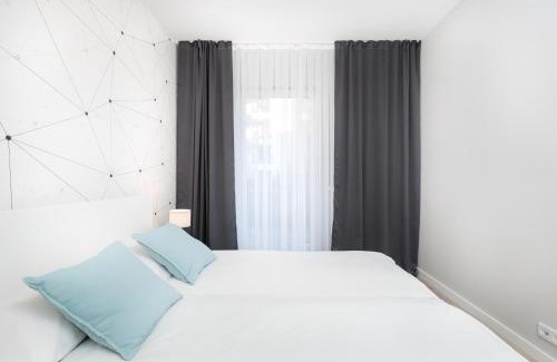 Warszawskie Apartment | City of the Kings-Milford Sound