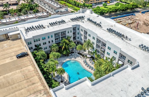 Rosemary District Apartment | City Side - “The Art of City Living” in Sarasota | Resort Pool, Amenities,& More!