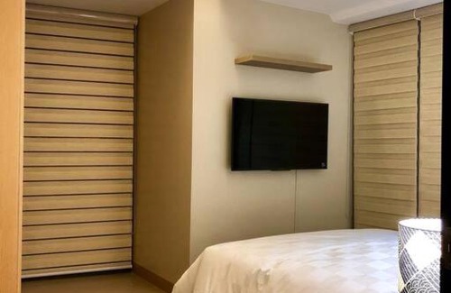Bagumbayan Apartment | City View, 1BR Condo, One Eastwood Avenue Tower 2, Eastwood City, Quezon City, Manila, Philippines -Requires Proof Of ID & Vax Card-