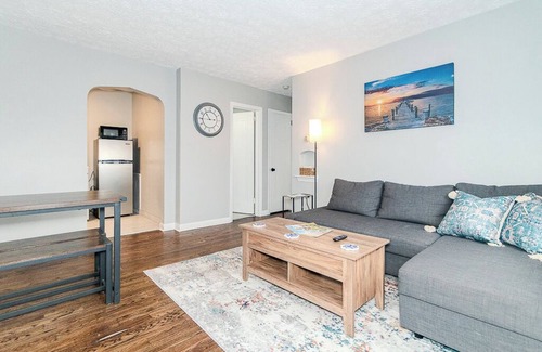 Fairport Harbor Apartment | City View Suite Unit #6 -2 BR 1BA in serene Fairport Harbor