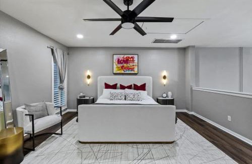 East Downtown Houston House | City Views Apartment - Near Minute Maid Park & Toyota Center
