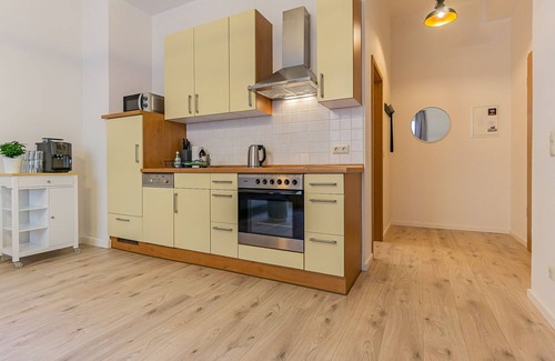 Cottbus Apartment | CityApartment - 53 m², 2 rooms, central, Netflix, kitchen, washing machine