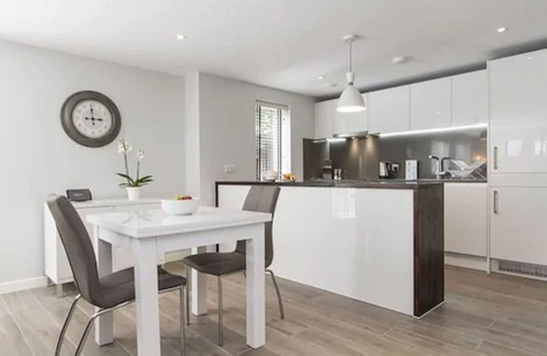 Mill Road Apartment | Citystay - Eagle Yard