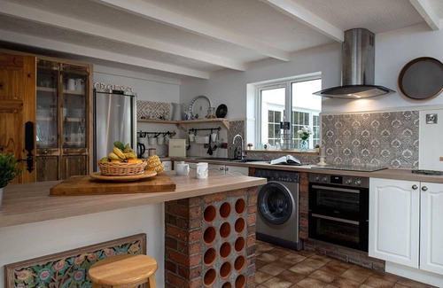 Llangefni Cottage | Clai Cerrig - Four Bedroom Cottage, Sleeps 8
