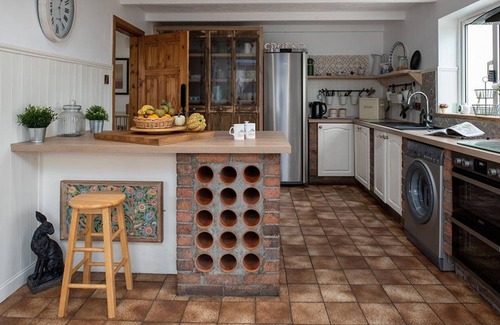Llangefni Cottage | Clai Cerrig - Four Bedroom Cottage, Sleeps 8