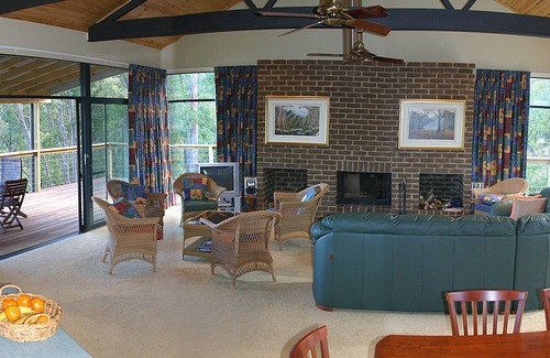 Vacy Cabin | Clancy's Lodge at BANJOS BUSHLAND RETREAT - couples, families & groups